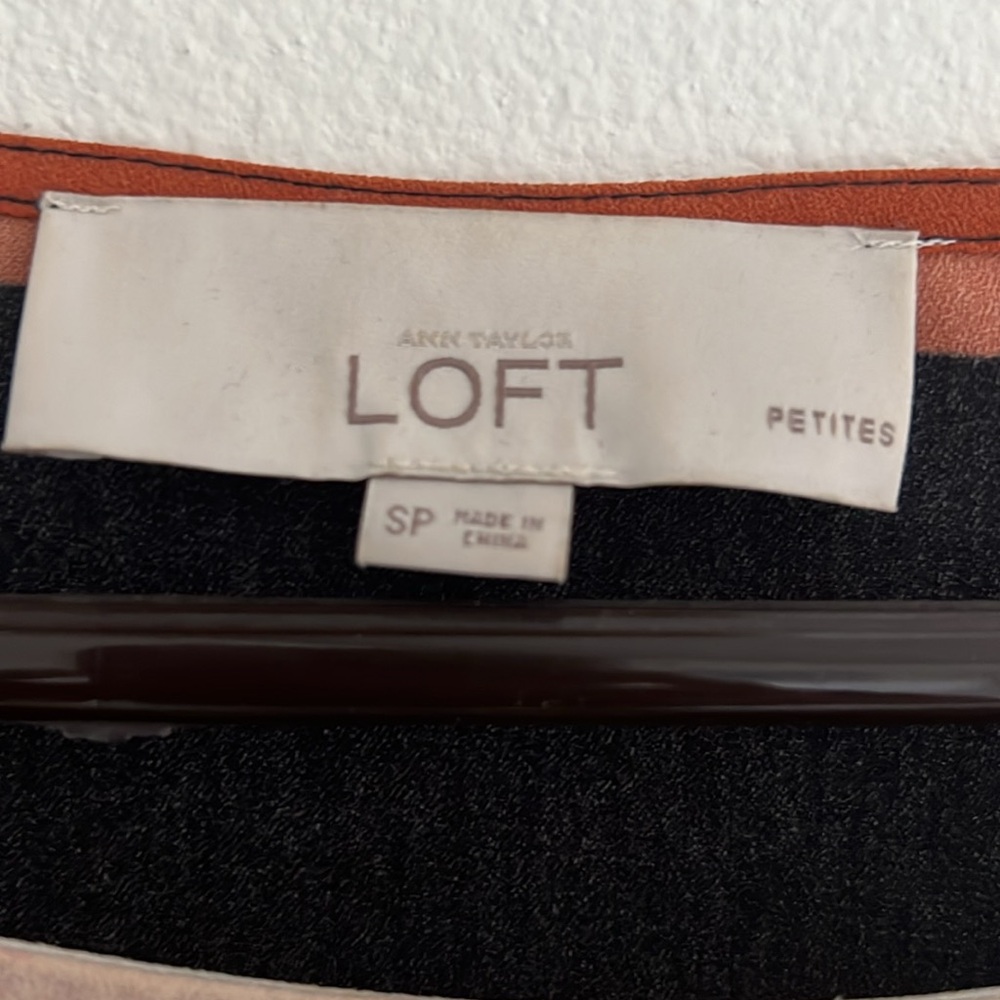 Loft dress shirt. Like new - Picture 2 of 3